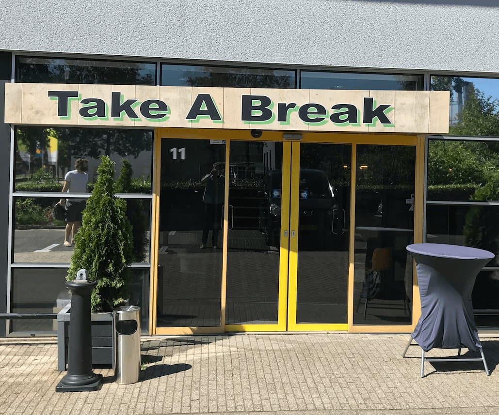 Take a break - Hoofdfoto